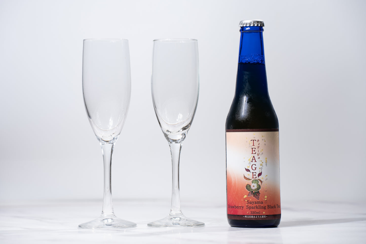 狭山茶スパークリングティー【TEAGE-ティアージュ-】苺和紅茶