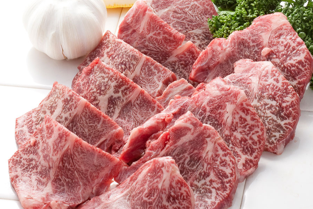 
                  
                    北海道美瑛町　びえい和牛　焼肉セット（カルビ＆ロース）　【各180g×1パック】
                  
                